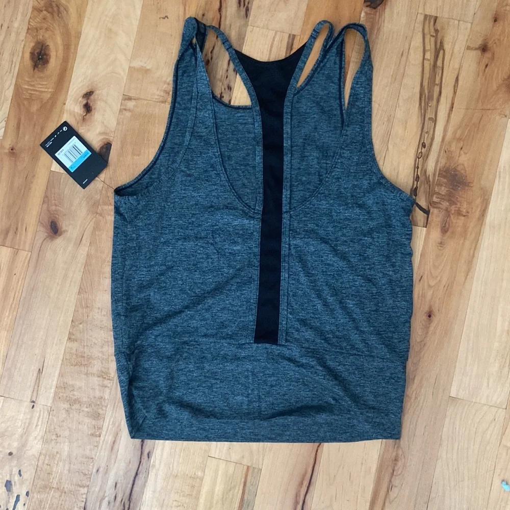 Nike Workout Tank - Picture 2 of 3